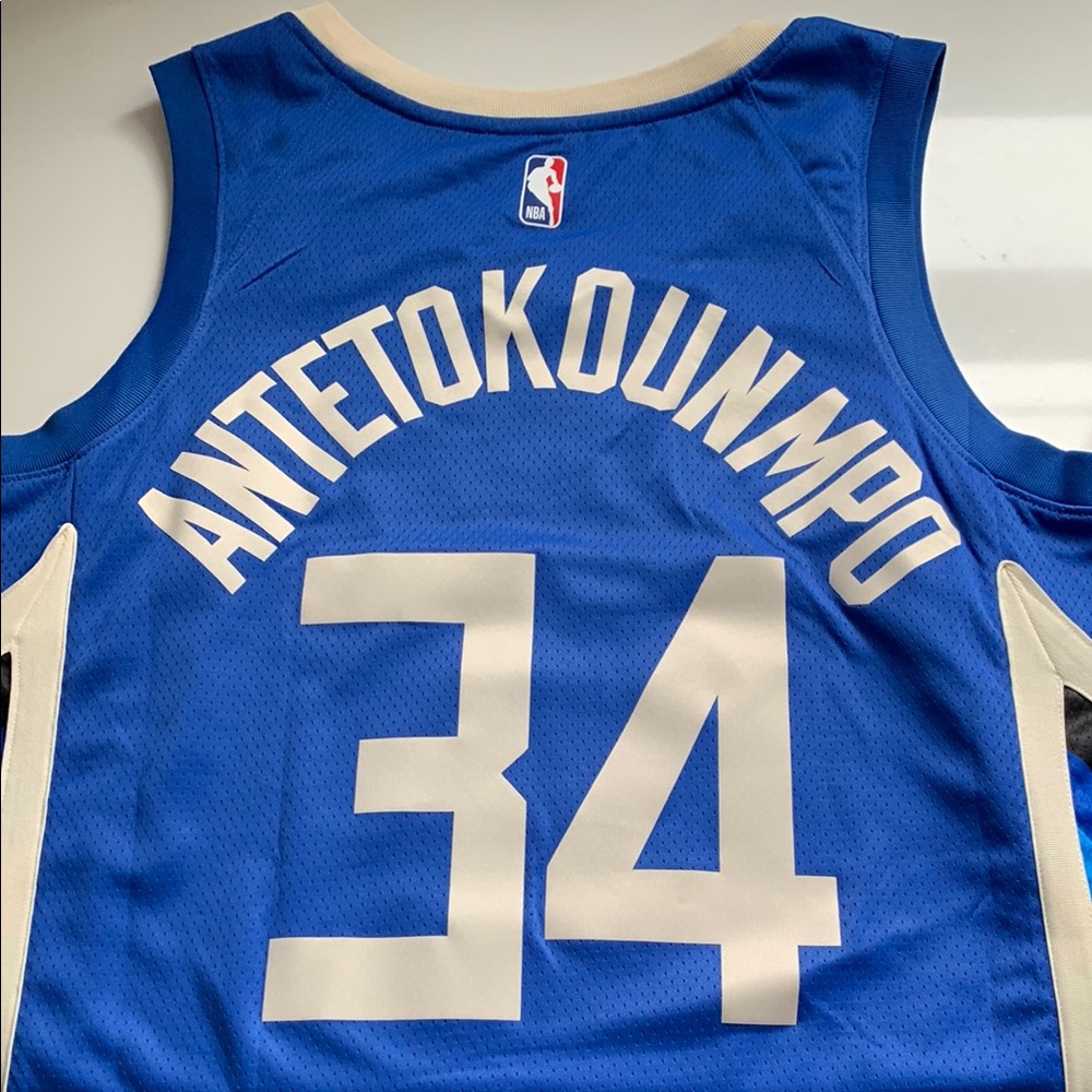 Milwaukee Bucks Nike Giannis Antetokounmpo City Edition Jersey